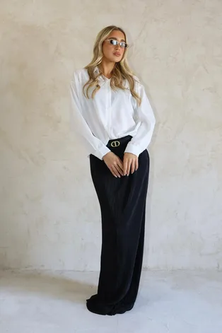 חצאית לין שחור