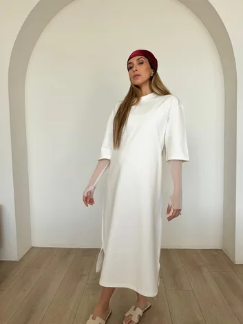 שמלה משולבת שיפון לבן